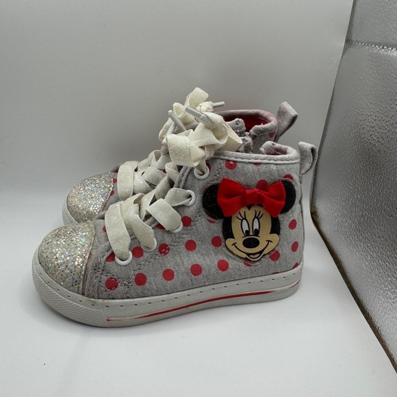 Disney Toddler Girl 7 Gray and Red Minnie Mouse High Top Glittery Sneakers - Picture 1 of 8